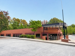 201 Mackenan Dr, Cary, NC à louer Photo intérieure– Image 1 sur 9