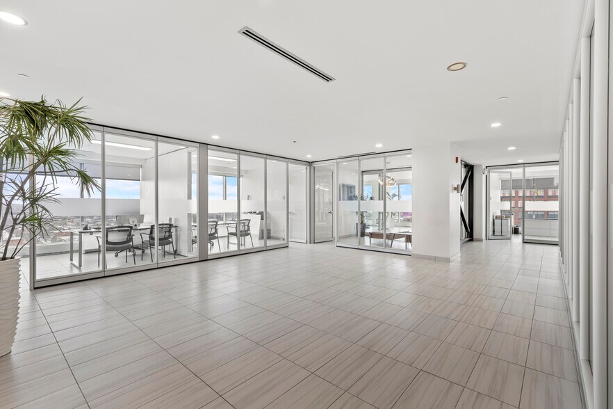3737 Boul Cremazie E, Montréal, QC à louer - Photo de l’immeuble – Image 3 sur 27