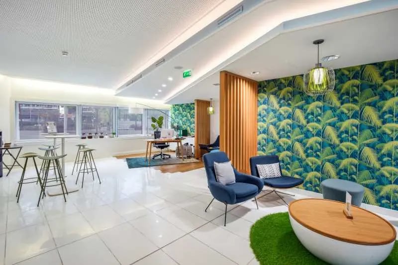 2 Avenue Gambetta, Courbevoie à louer - Photo de l’immeuble – Image 3 sur 21