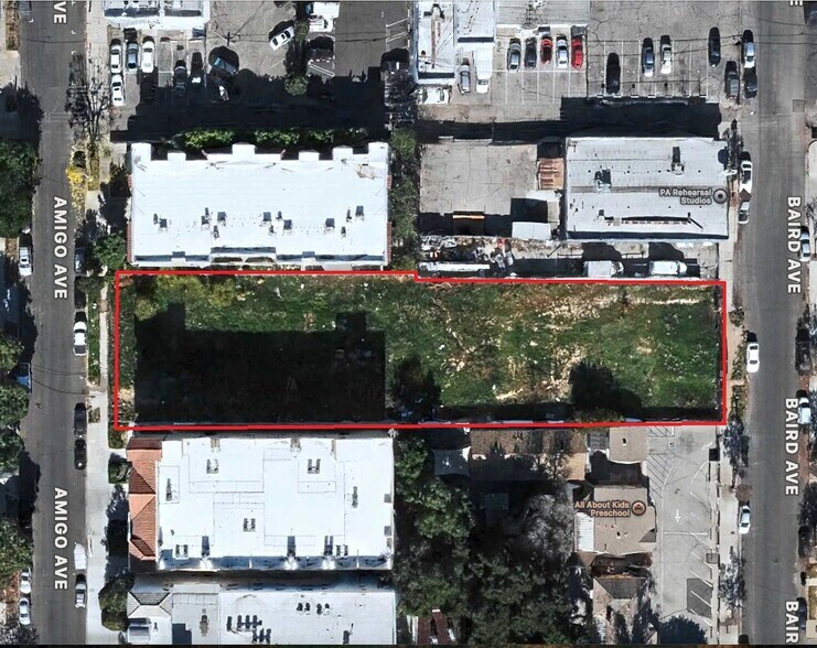 7131 Baird Ave, Reseda, CA à vendre - Photo de l’immeuble – Image 2 sur 5