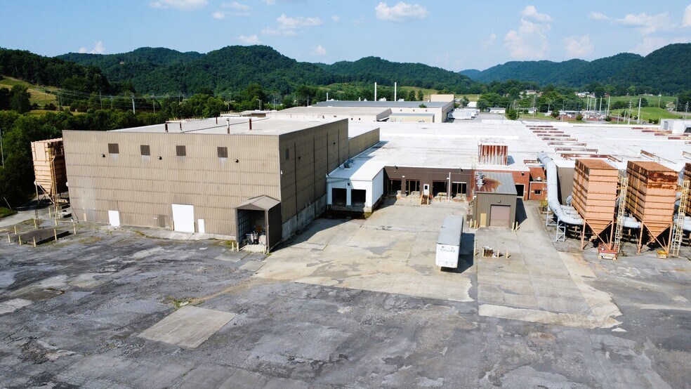 364 Exide Dr, Bristol, TN à louer - Photo de l’immeuble – Image 2 sur 4