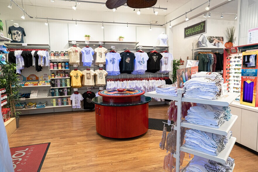 250 N Red Cliffs Dr, Saint George, UT à louer - Photo de l’immeuble – Image 2 sur 11