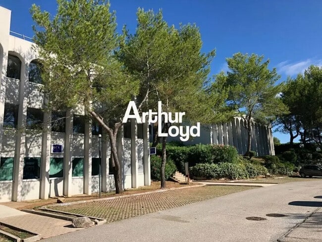 Plus de détails pour Bureau à vendre