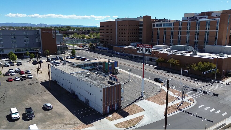 1001 Central Ave NE, Albuquerque, NM à vendre - Photo de l’immeuble – Image 3 sur 15