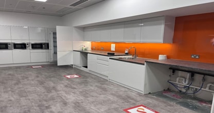 Pinehurst Rd, Farnborough à louer Photo intérieure– Image 2 sur 5