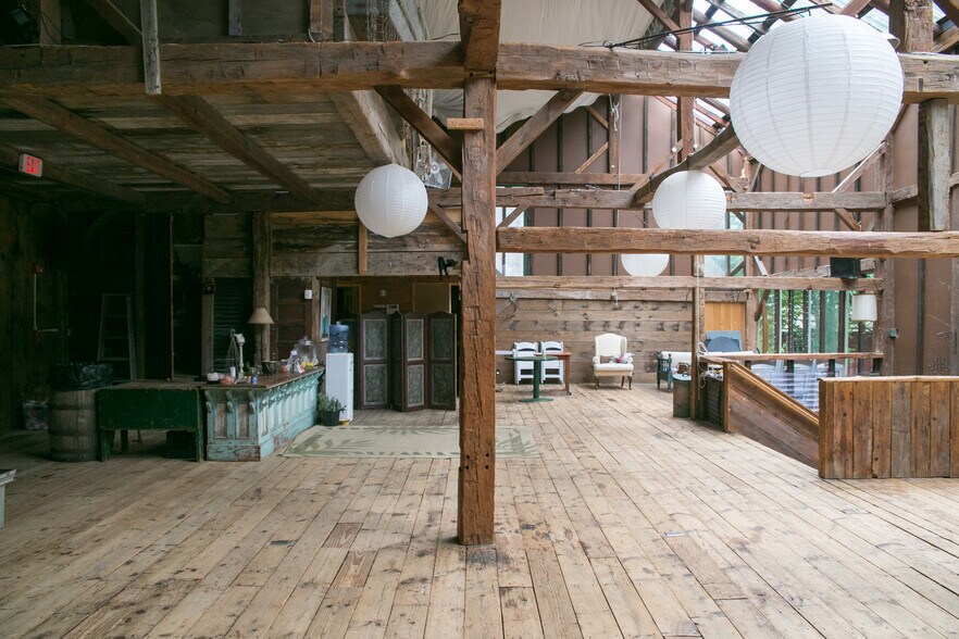 864 S Undermountain Rd, Sheffield, MA à vendre - Photo de l’immeuble – Image 3 sur 4