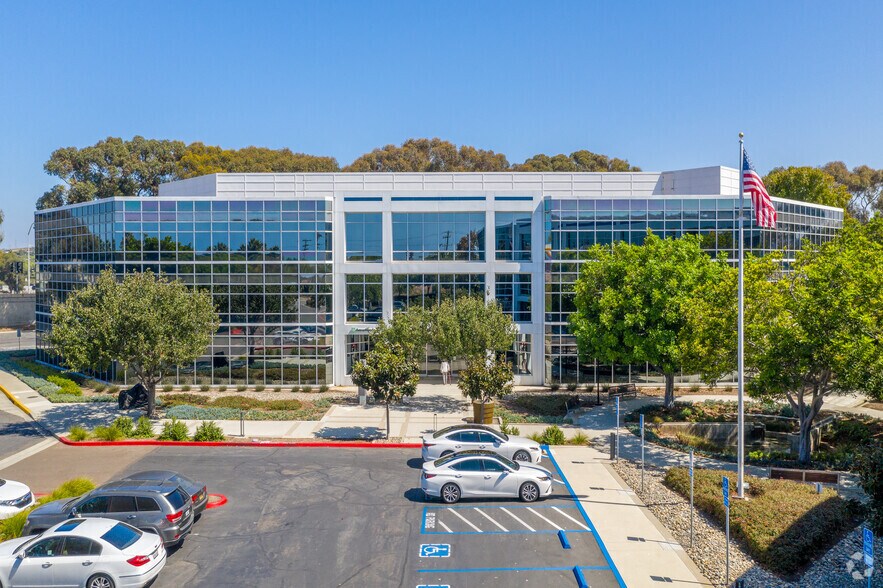 701 palomar airport Rd, Carlsbad, CA à louer - Photo de l’immeuble – Image 1 sur 13