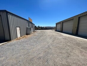 16623 Yucca St, Hesperia, CA à louer Photo intérieure– Image 2 sur 9