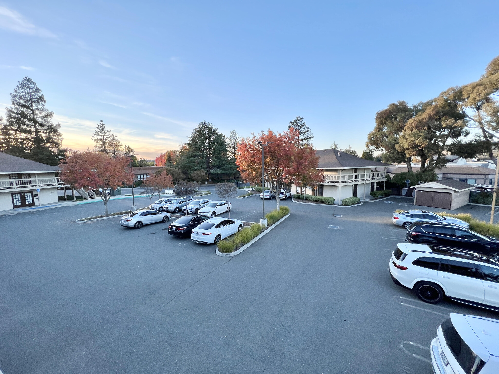 3727 Sunset Ln, Antioch, CA à louer Photo de l’immeuble– Image 1 sur 7