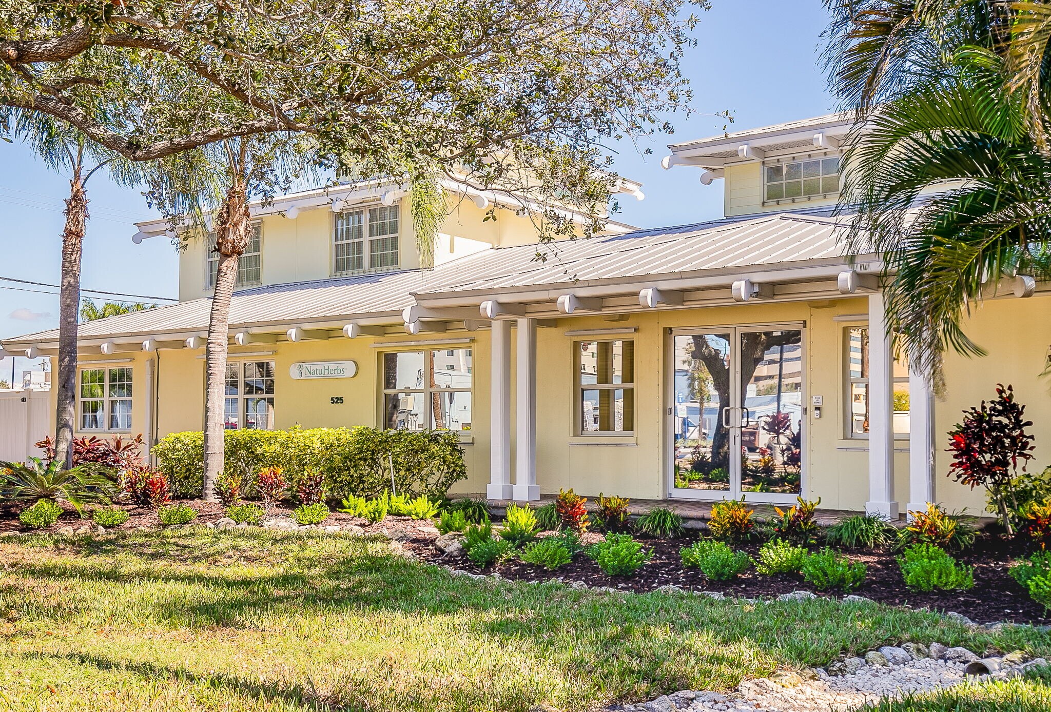 525 8th St W, Bradenton, FL à vendre Photo de l’immeuble– Image 1 sur 67