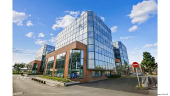 Plus de détails pour 23 Avenue Louis Bréguet, Vélizy-Villacoublay - Bureau à vendre