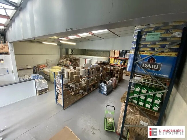 Plus de détails pour Local d'activités à louer