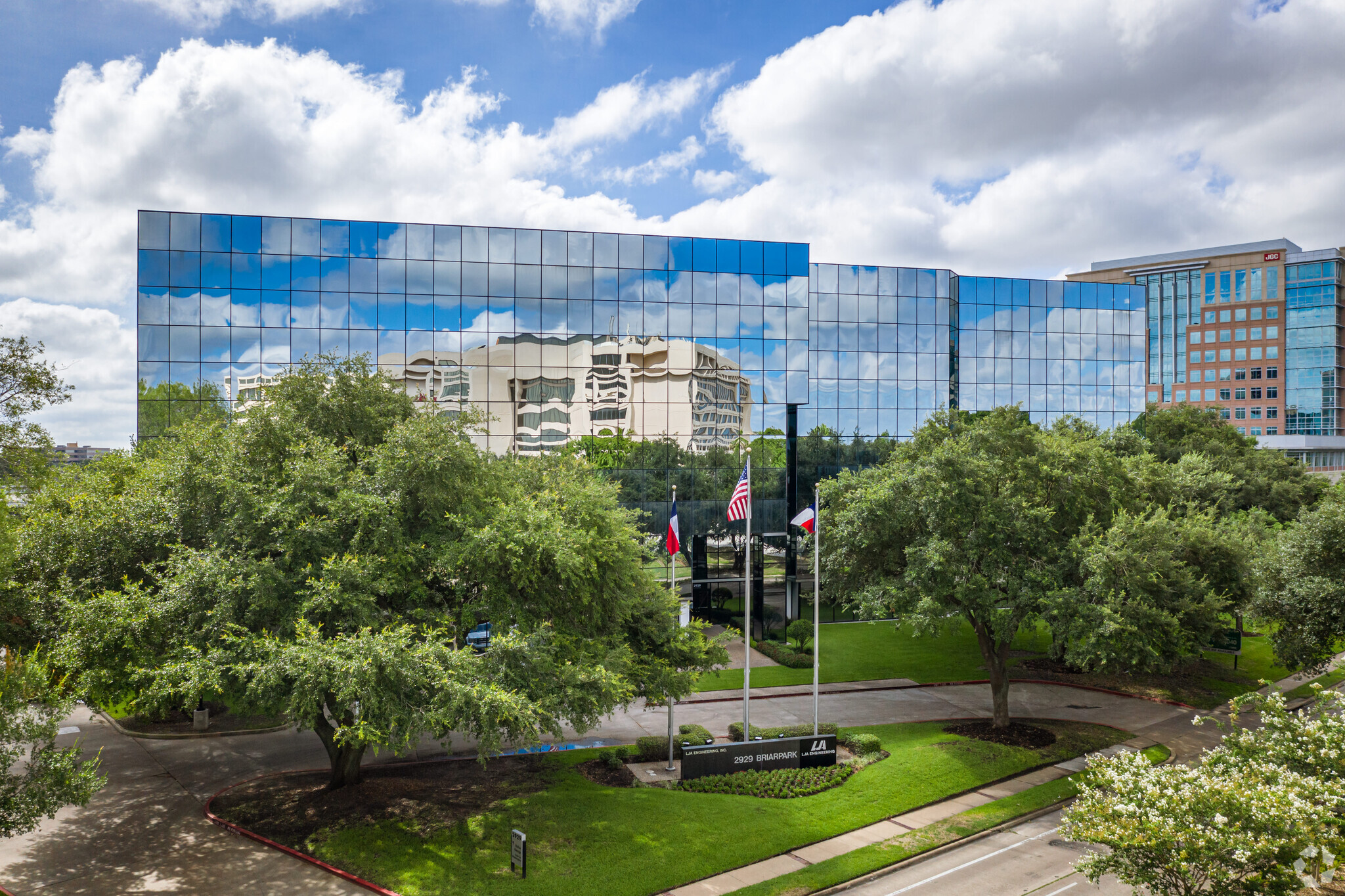 2929 Briarpark Dr, Houston, TX à louer Photo principale– Image 1 sur 32