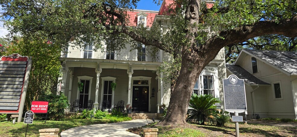 702 Rio Grande St, Austin, TX à louer - Photo de l’immeuble – Image 3 sur 12