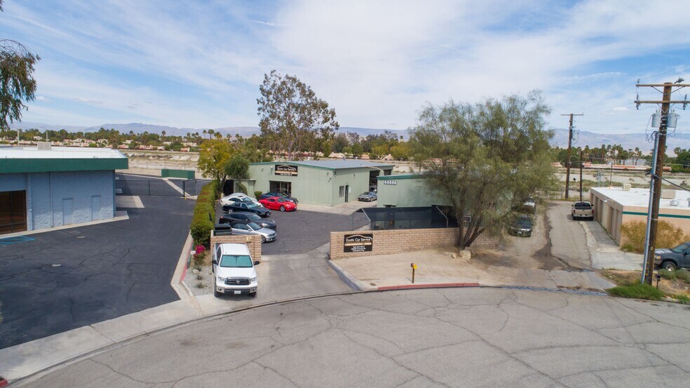 68686 Summit Dr, Cathedral City, CA à vendre - Photo de l’immeuble – Image 2 sur 46