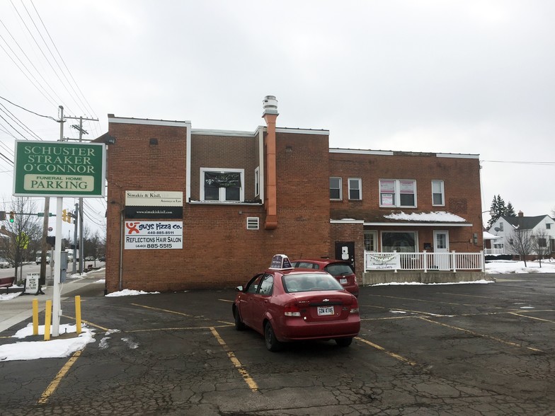 5900 Ridge Rd, Parma, OH à louer - Photo de l’immeuble – Image 3 sur 4
