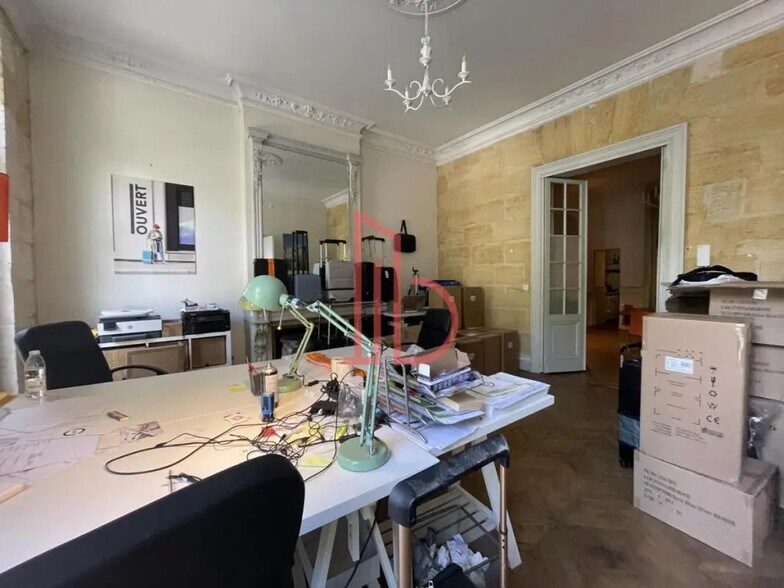 Bureau dans Bordeaux à louer - Photo de l’immeuble – Image 2 sur 9