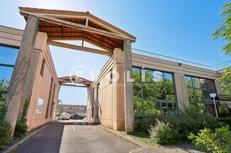 Plus de détails pour 30 Rue Du 35eme Regiment D'Aviation, Bron - Bureau à vendre