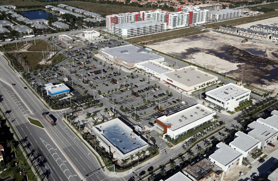 NW 107th Ave & NW 74th St, Doral, FL à louer - Aérien – Image 2 sur 4