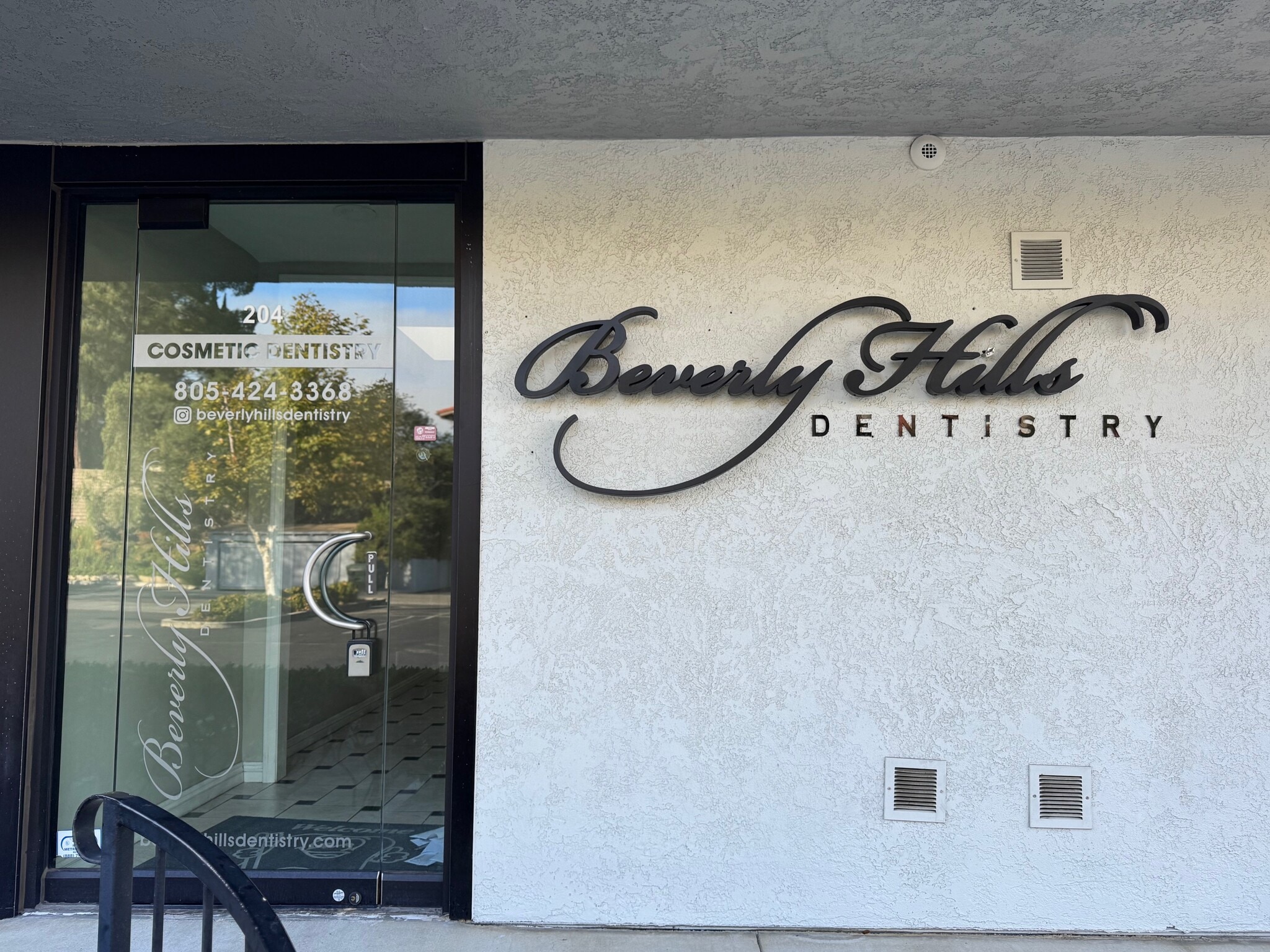 1655 Thousand Oaks Blvd, Thousand Oaks, CA à louer Photo de l’immeuble– Image 1 sur 16