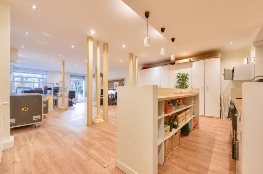 Bureau dans Paris à vendre - Photo de l’immeuble – Image 3 sur 9
