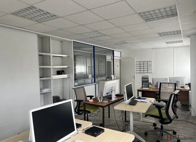 Plus de détails pour Bureau à louer