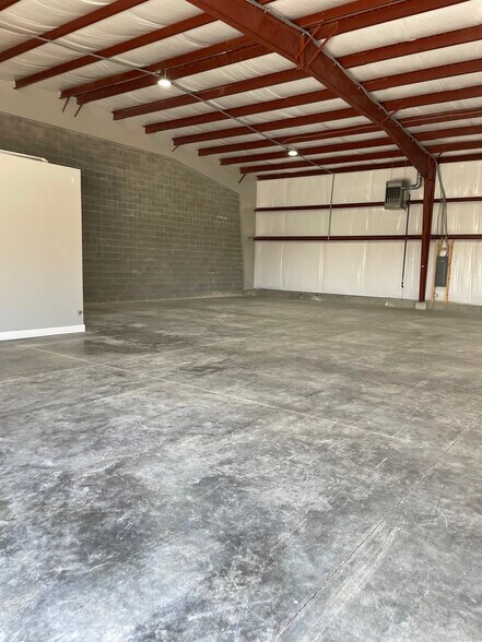 3038 Elizabeth St, Nicholasville, KY à louer - Photo de l’immeuble – Image 2 sur 7