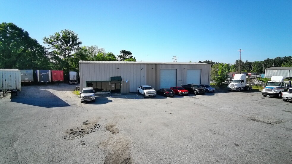 406 SE Broad St, Fairburn, GA à louer - Photo de l’immeuble – Image 2 sur 9