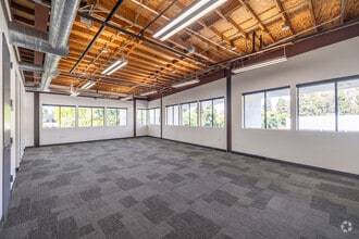 5839-5855 Green Valley Cir, Culver City, CA à louer Photo intérieure– Image 1 sur 5