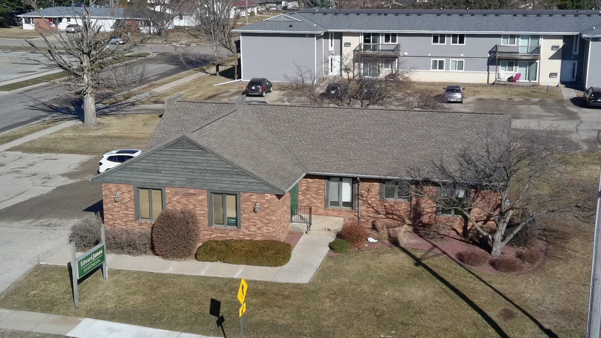 2100 W Court St, Janesville, WI à vendre Photo principale– Image 1 sur 7