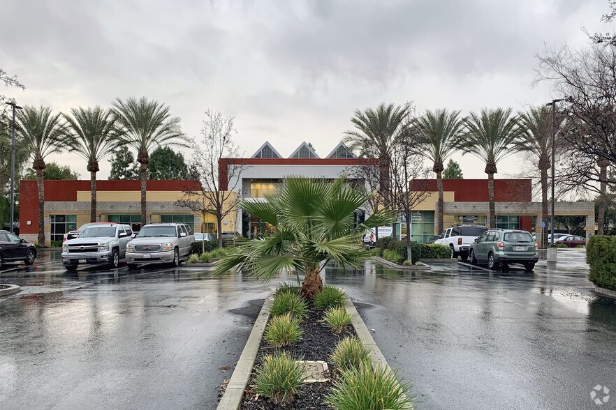 3361 Walnut Blvd, Brentwood, CA à louer - Photo principale – Image 1 sur 3