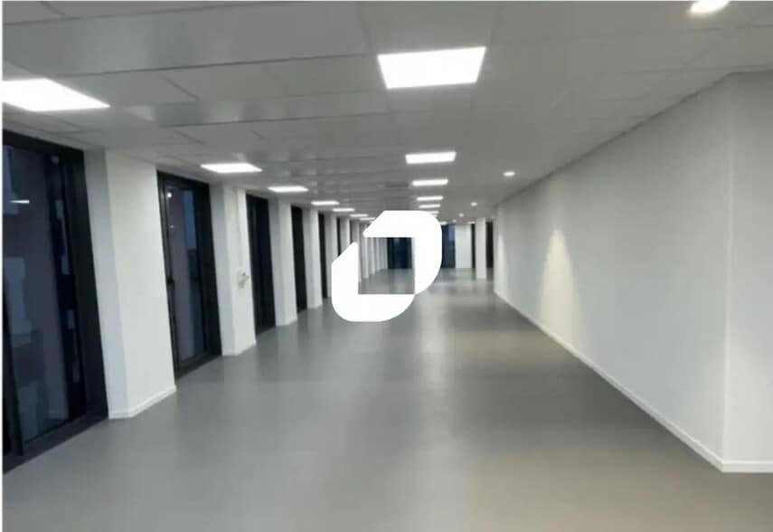 Bureau dans Lille à louer - Photo de l’immeuble – Image 3 sur 7