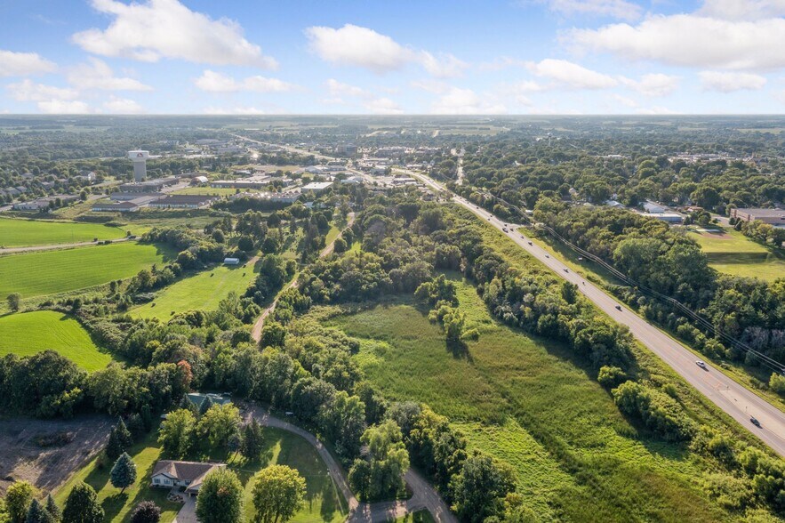 700 10th St E, Waconia, MN à vendre - Aérien – Image 2 sur 15