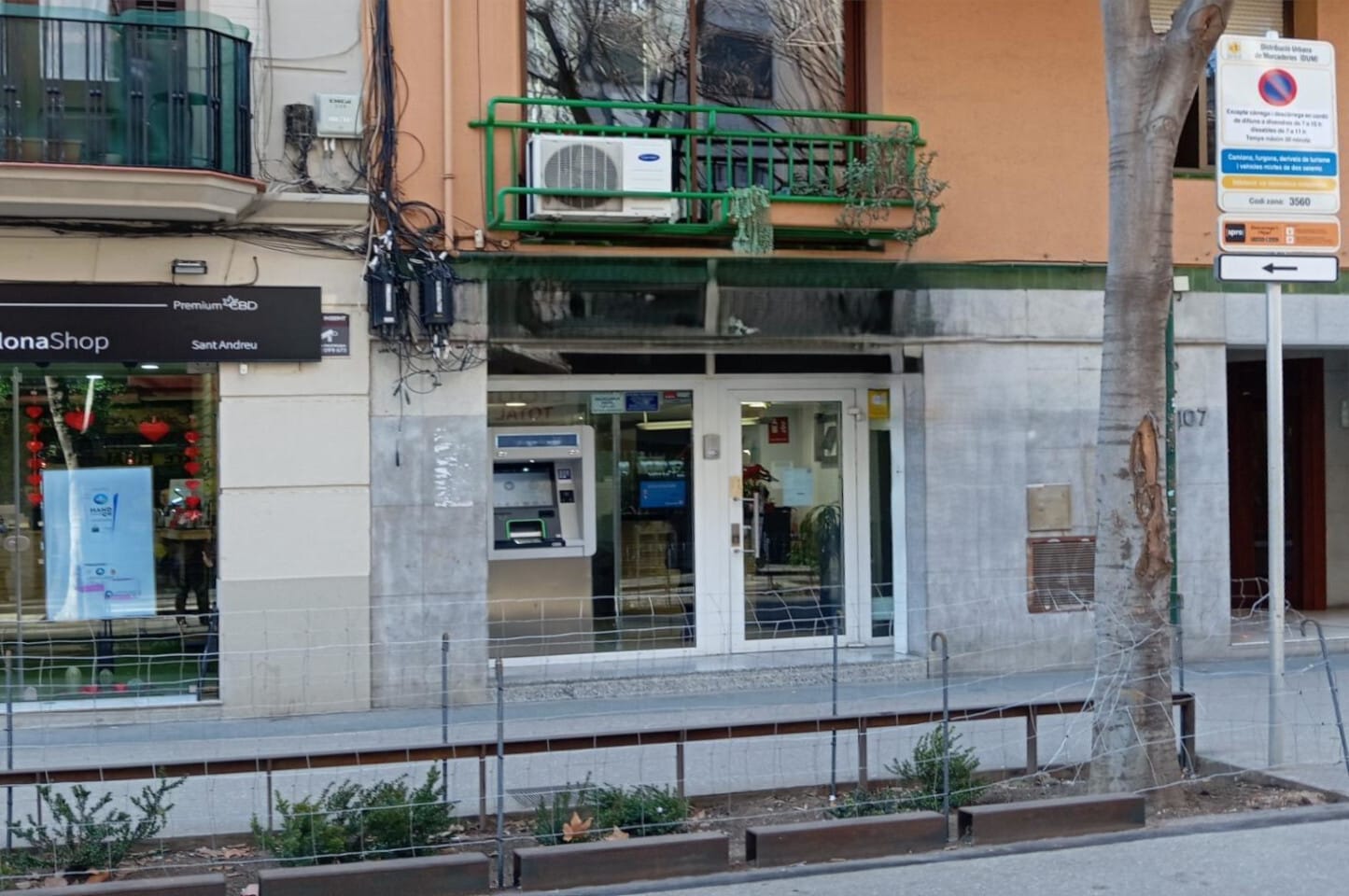 Local commercial dans Barcelone, Barcelona à louer Photo intérieure– Image 1 sur 6