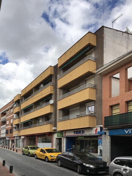 Calle del Real, 28, Colmenar Viejo, Madrid à vendre - Photo de l’immeuble – Image 2 sur 2