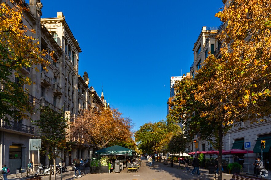 Bureau dans Rambla de Catalunya, 19, Barcelone à louer - Photo de l’immeuble – Image 3 sur 23