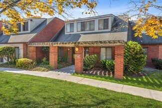 Plus de détails pour 35-37 Tamarack Cir, Skillman, NJ - Différents types d’espaces à louer