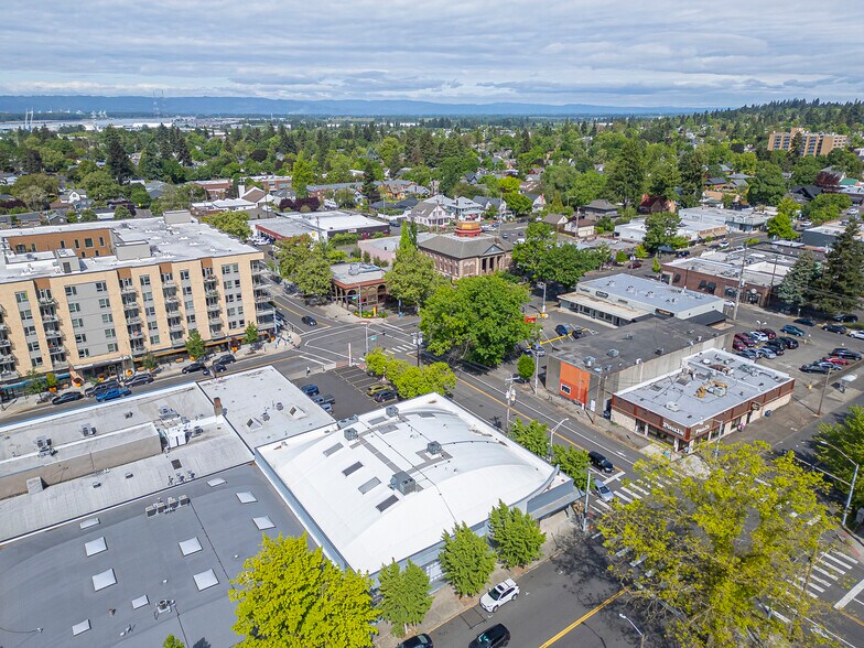 1714 Broadway St, Vancouver, WA à louer - Photo de l’immeuble – Image 2 sur 69