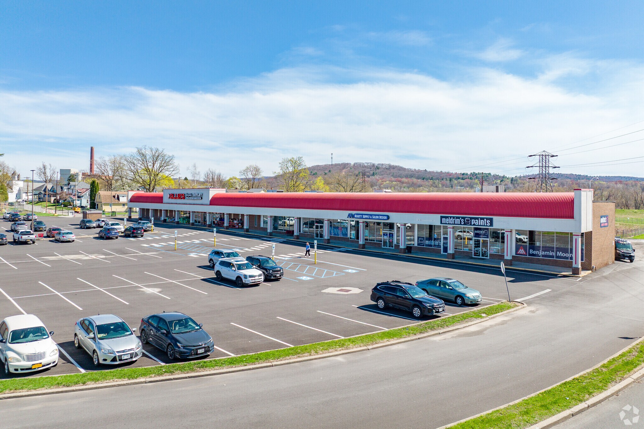 798 Main St, Johnson City, NY à louer Photo principale– Image 1 sur 6