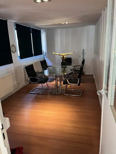 Local commercial dans Lyon à louer - Photo de l’immeuble – Image 2 sur 5