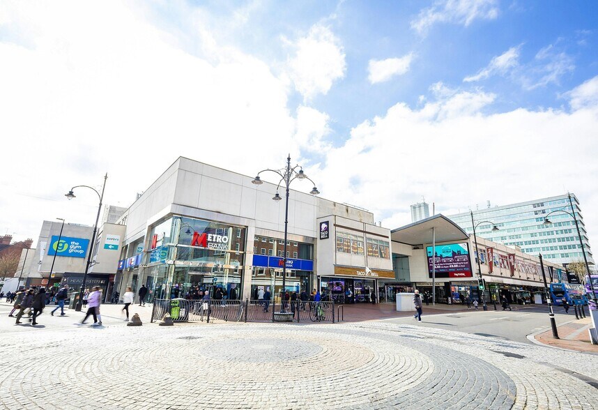 Broad St, Reading à louer - Photo principale – Image 2 sur 56