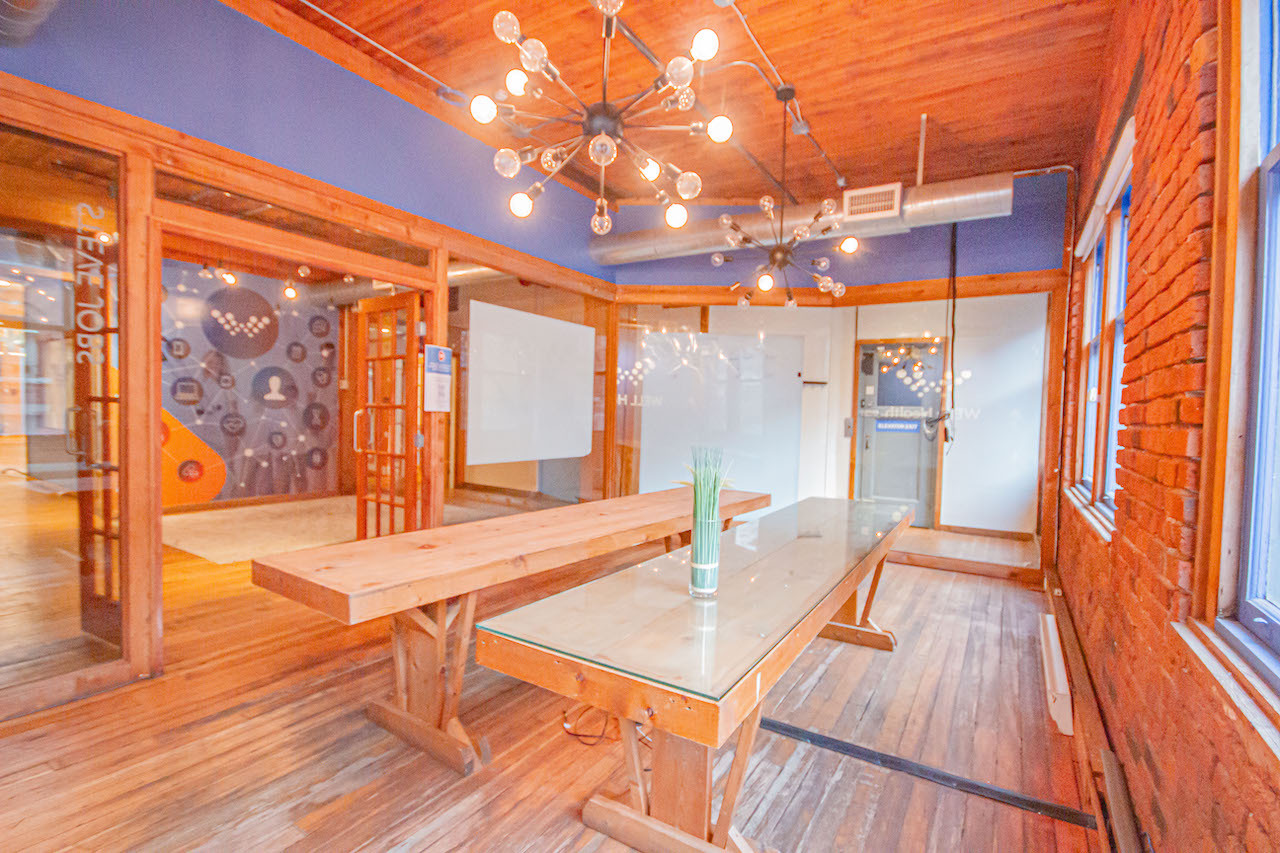 322 Water St, Vancouver, BC à louer Photo intérieure– Image 1 sur 5