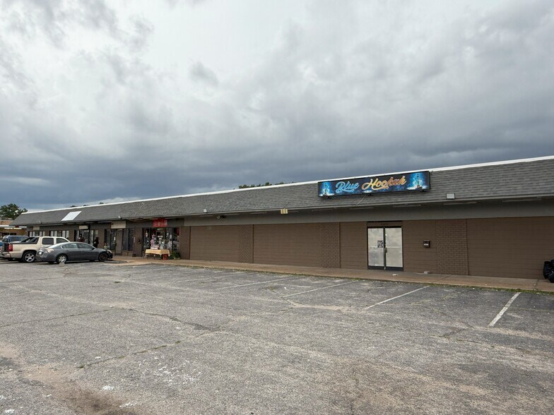 3667-3683 S Mendenhall Rd, Memphis, TN à vendre - Photo de l’immeuble – Image 1 sur 2