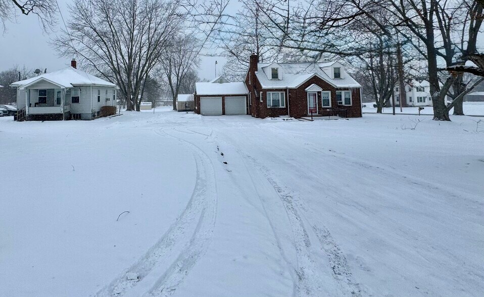 374 Niles Cortland Rd SE, Warren, OH à vendre - Photo de l’immeuble – Image 3 sur 34