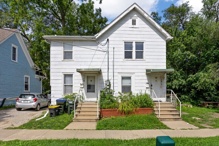 15 S Johnson St, Iowa City, IA à vendre - Photo principale – Image 1 sur 6