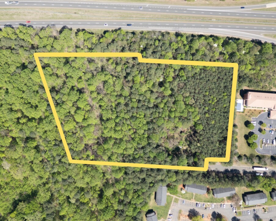 Cardinal Dr, Hillsborough, NC à vendre Photo principale– Image 1 sur 12