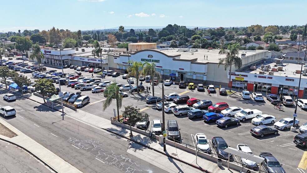 15101-15215 Atlantic Ave, Compton, CA à louer - Photo de l’immeuble – Image 2 sur 5