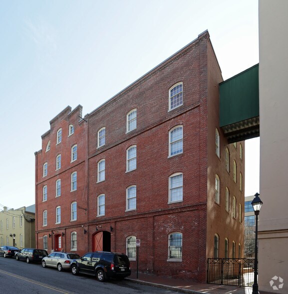 2101 E Main St, Richmond, VA à vendre - Photo de l’immeuble – Image 2 sur 10