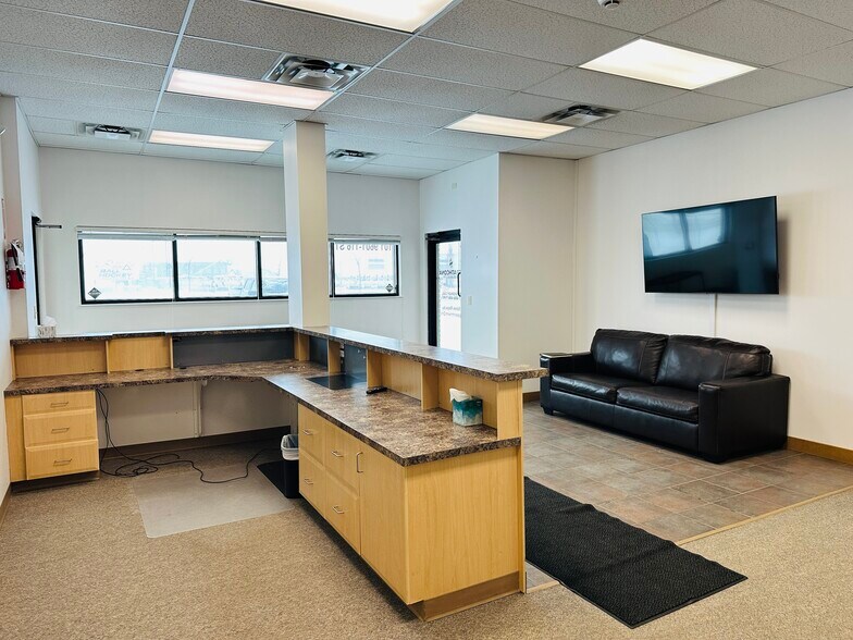 9601 116 St, Grande Prairie, AB à louer - Photo de l’immeuble – Image 2 sur 14