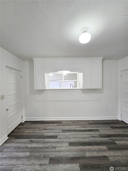 105 Maple Ave, La Conner, WA à vendre - Photo de l’immeuble – Image 2 sur 14